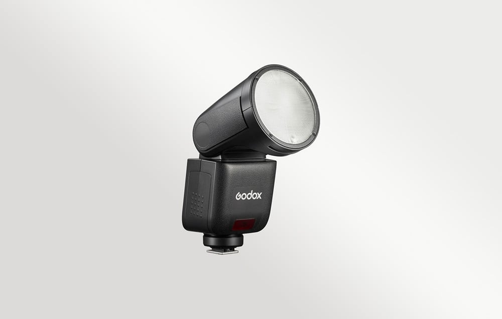 Lampa błyskowa Godox V1-S z okrągłą głowicą skierowaną do góry